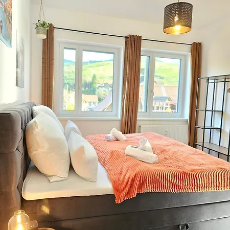 Design-apartment I Black Forest I Boxspring I Nespresso I Spielplatz Appartement *